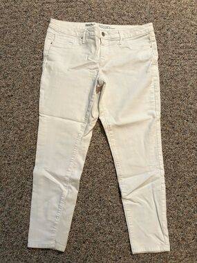 White Women’s Mid Rise Jegging